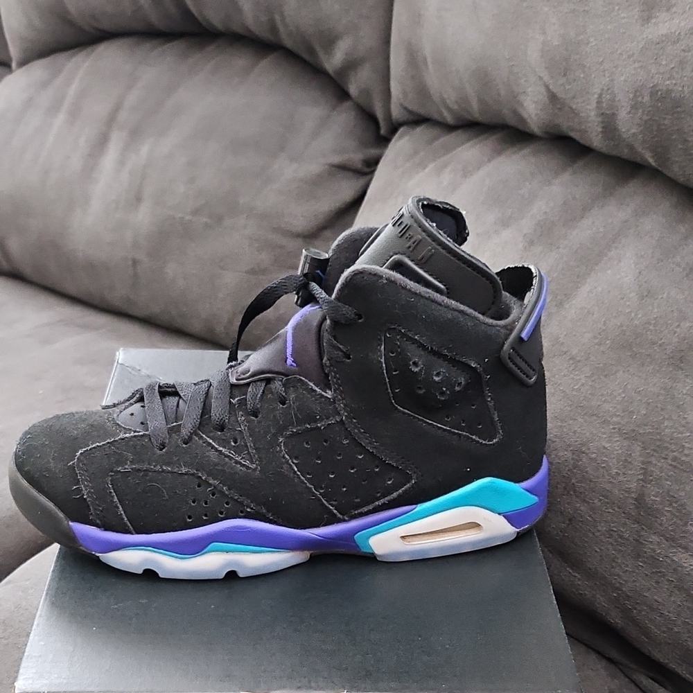 Jordan Air 6 Retro Black and Bright Concord Sneakers